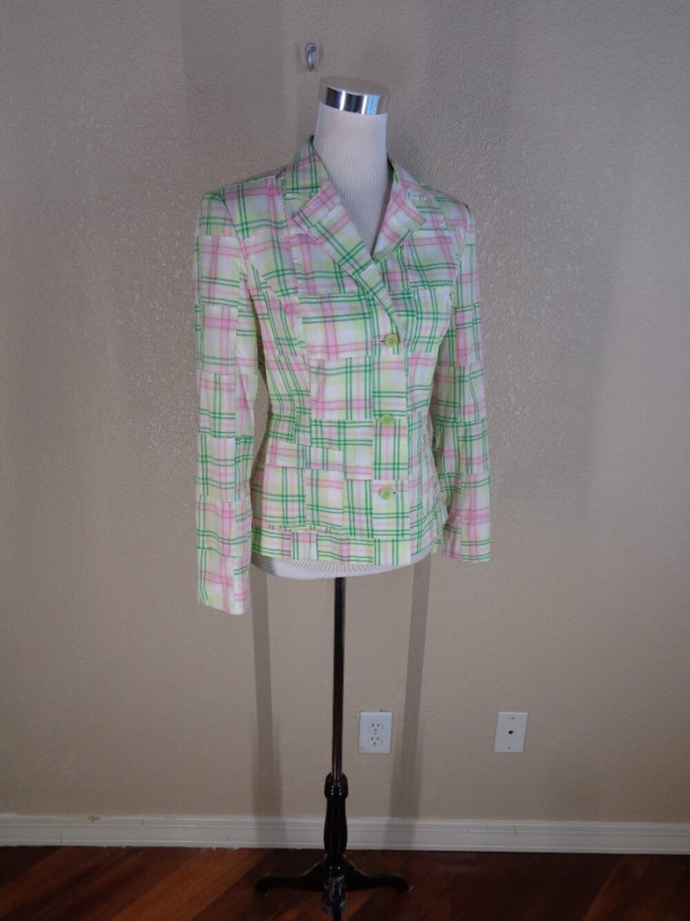 Classic Lily Pulitzer Cotton Plaid Blazer, Lined Pink and Green sz 8 - Picture 2 of 5